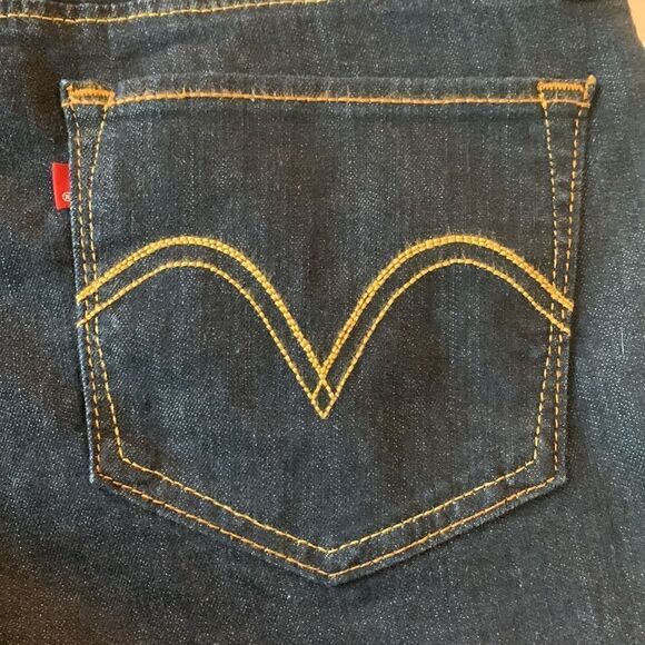LEVIS, cropped skinny, NWT, size 11,. 30 waist, great style - Picture 6 of 14